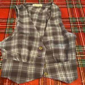 Aeropostale Gray Plaid Sleeveless Top